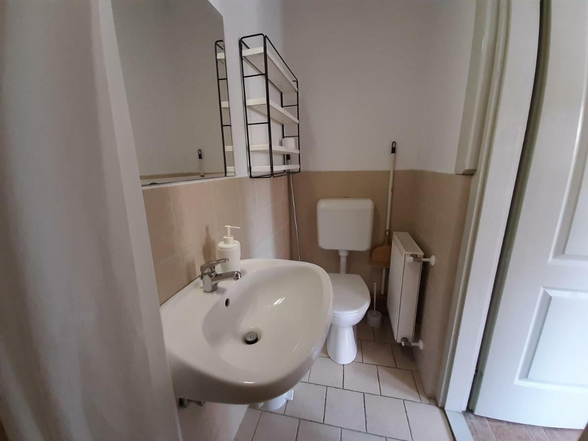 Familia Apartmanhaz Кестели Екстериор снимка