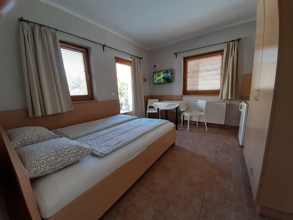 Familia Apartmanhaz Кестели Екстериор снимка